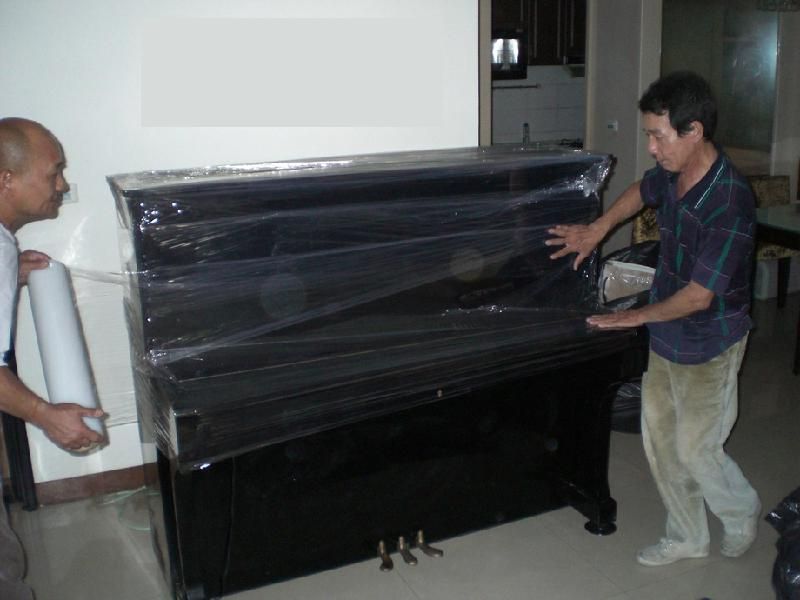 產(chǎn)品名稱(chēng)：義烏專(zhuān)業(yè)搬鋼琴
產(chǎn)品型號(hào)：義烏搬鋼琴,義烏鋼琴搬運(yùn),義烏專(zhuān)業(yè)搬鋼琴, 搬鋼琴一般多少錢(qián),搬鋼琴費(fèi)用
產(chǎn)品規(guī)格：專(zhuān)業(yè)鋼琴搬家,鋼琴打包裝,有搬運(yùn)鋼琴的經(jīng)驗(yàn),有效的保護(hù)鋼琴的措施.在搬運(yùn)時(shí)使用專(zhuān)用的保護(hù)套及保護(hù)墊,對(duì)保護(hù)好鋼琴是有很大的幫助的,搬運(yùn)工是否認(rèn)真負(fù)責(zé).